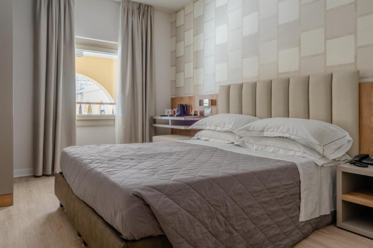 Hotel Du Lac Gardone Riviera Luaran gambar